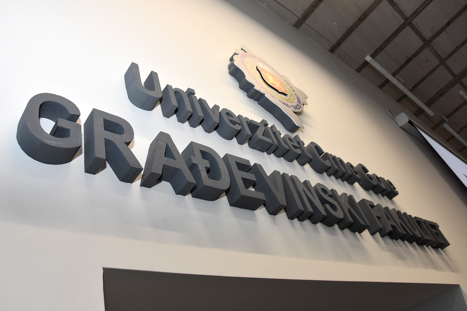 Univerzitet Crne Gore